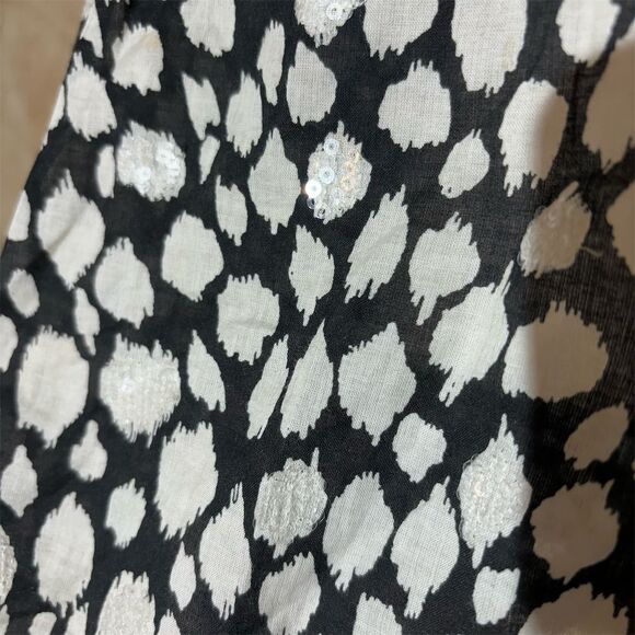 Tory Burch Women's Tunic Blouse Size 8 Black Animal Print V-Neck - Picture 3 of 5